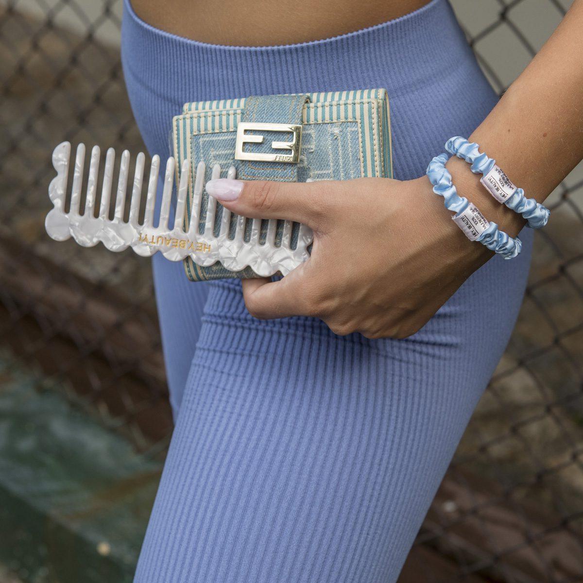 FLOWER COMB in Pearl