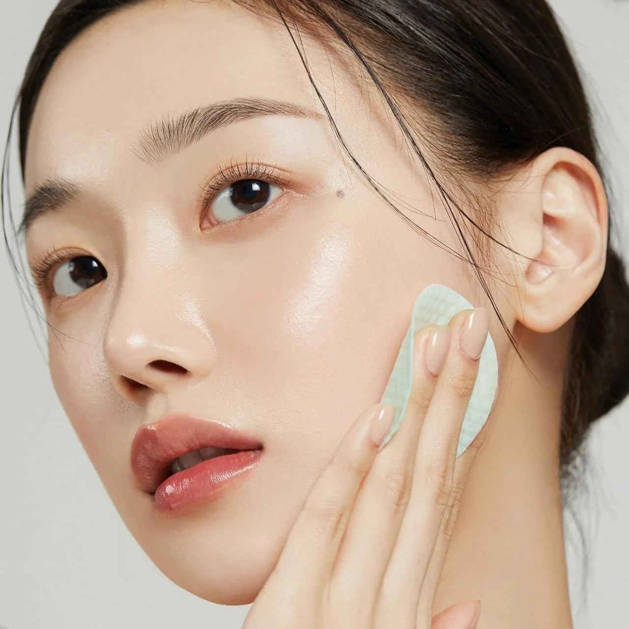Super Cica Pad - Exfoliating and Soothing Face Pads - 70pcs/150g